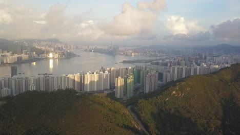 Escena-de-amanecer-de-la-ciudad-de-Hong-Kong