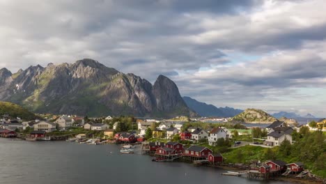 Time-lapse-view-of-Reine-fishing-village-with-mountain-range-in-the-background