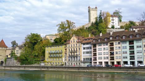 Turm-(Nolliturm)-in-der-Nähe-von-Reuss-Fluss-Teil-(Museggmauer,-Luzern,-Schweiz