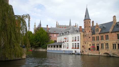 Belgien-Brügge-Blick-auf-die-Stadt