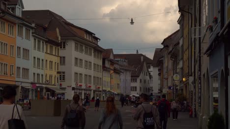 Tageszeit-winterthur-Stadt-berühmte-Fußgängerstraße-Zeitlupe-Panorama-4k-Schweiz