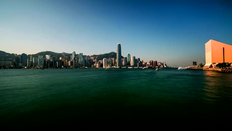 Hong-Kong,-China-–-15.-November-2014:-Der-herrliche-Blick-auf-den-Victoria-Harbor-Bay-in-Hongkong,-China