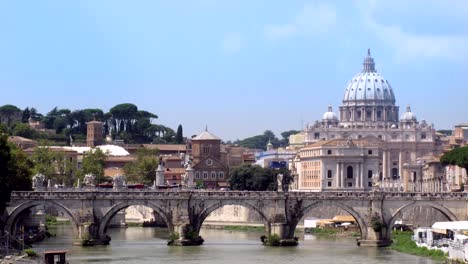 River-Tiber-with-bridge-in-Vatican,-Rome,-Italy.