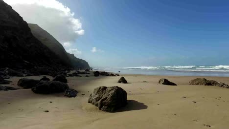 Rocks-and-ocean-at-Praia-Vale-Figueiras-in-Portugal