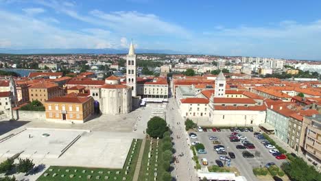 Vista-aérea-de-la-ciudad-antigua-de-Zadar