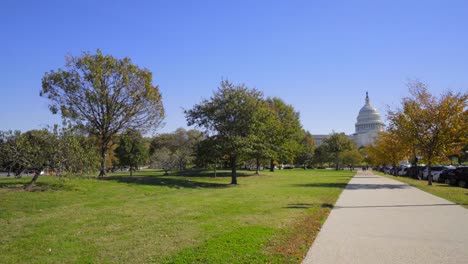 video-aufgenommen-in-washington-dc-capitol-hill-sonnigen-Tag