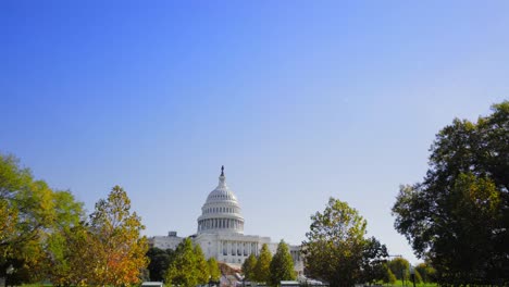 video-aufgenommen-in-washington-dc-capitol-hill-sonnigen-Tag