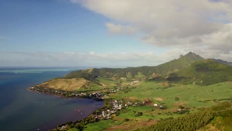 Luftaufnahme-der-Küste-der-Insel-Mauritius