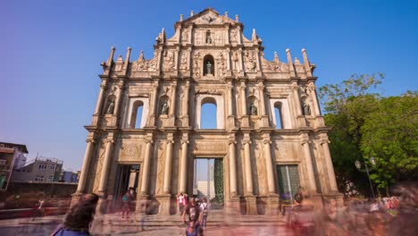 China-al-atardecer-luz-Macao-famosas-ruinas-de-San-Pablo-lleno-panorama-4k-lapso-de-tiempo