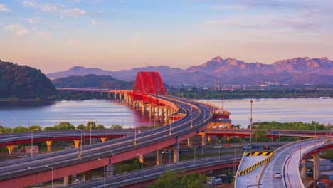 Lapso-de-tiempo-de-puente-Banghwa-ciudad-de-Seúl,-Korea.Zoom-del-sur-en