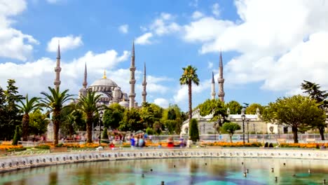 Timelapse-de-la-mezquita-azul-o-Sultanahmet-al-aire-libre-en-la-ciudad-de-Estambul-en-Turquía