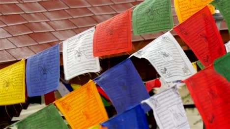 Colorful-flags-from-Nepal-mountains