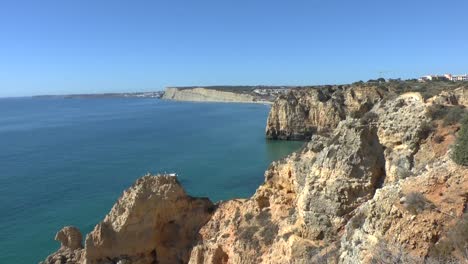 Die-Küste-der-Algarve-in-Lagos-Portugal