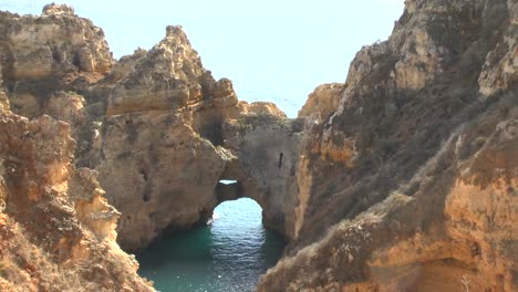 Die-Küste-der-Algarve-in-Lagos-Portugal