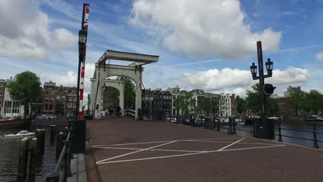 Amsterdam-bridge