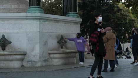 Fuente-Alemana-En-El-Parque-Sultanahmet-De-Estambul.