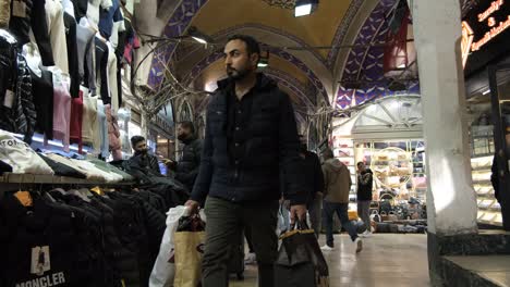 The-ceiling-of-the-covered-bazaar-decorated-with-Turkish-culture-motifs