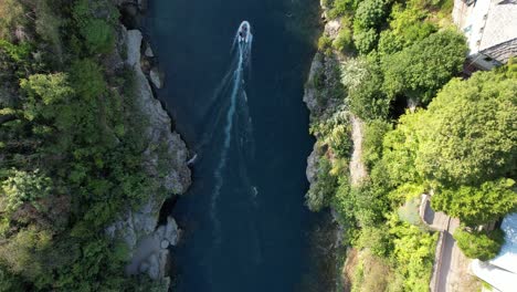 Wassersport-Fluss-Drohnenansicht