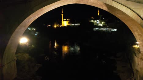 Nacht-Mostar-Brücke