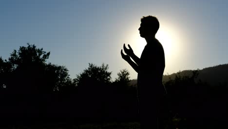 Silhouette-Muslimisches-Gebet
