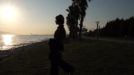 Woman-Silhouette-Seaside