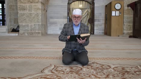 Praying-with-reading-quran