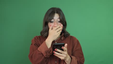 Woman-Shocked-Phone