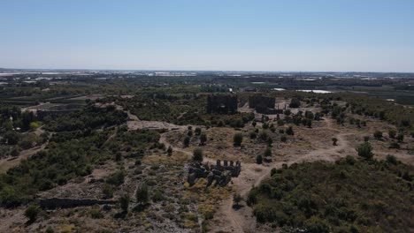 Ruinas-Ciudad-Antigua-En-La-Colina