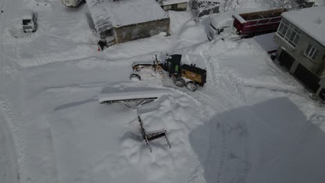 Schneemobil-Führt-Schnee
