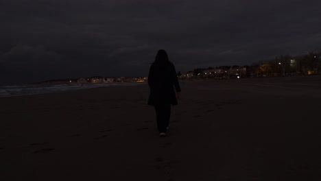 Caminando-Costa-Noche