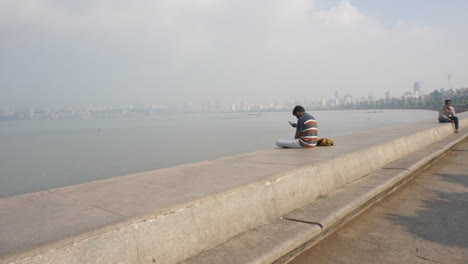 Mumbai-City-Skyline-From-Marine-Drive-Walk-In-India-1