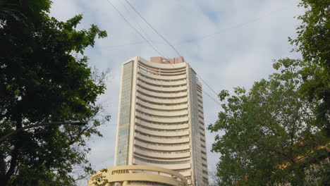 Exterior-Of-The-Bombay-Stock-Exchange-Building-In-Mumbai-India