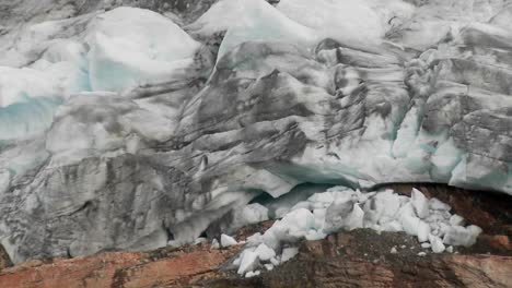 Zoom-out-from-a-glacier-to-reveal-how-it-sculpts-the-land