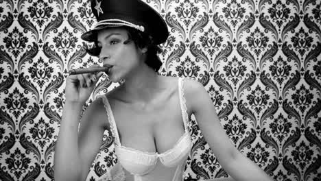 Woman-Cigar-08