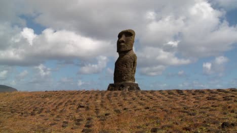 Time-lapse-of-the-mystical-statues-of-Pascua-Island-3