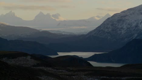 Wunderschöne-Seen-Und-Gletscher-In-Den-Abgelegenen-Anden-Patagoniens