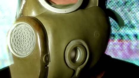 Gas-Mask-10