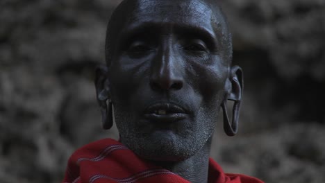 Viejo-Guerrero-Masai-Cara