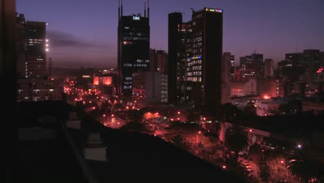 El-Horizonte-De-Nairobi,-Kenia,-Por-La-Noche