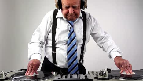 Grandpa-DJ-Vid-07