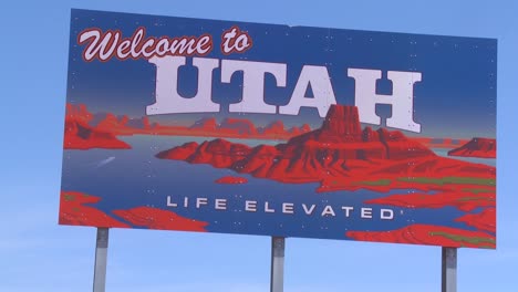 A-roadside-sign-welcomes-visitors-to-Utah-1