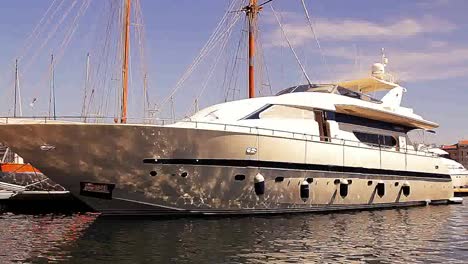 Marsella-Superboat-04