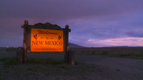 A-roadside-sign-welcomes-visitors-to-New-Mexico