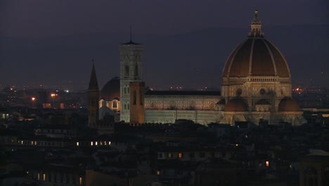 Florence-Italy-by-night-1