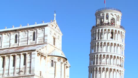 Nahaufnahme-Der-Basilika-Und-Des-Schiefen-Turms-Von-Pisa