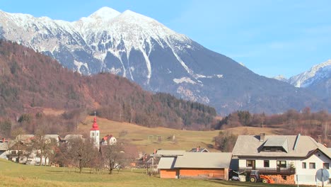 Die-Landschaft-Von-Slowenien-österreich-Schweiz-Oder-Einer-Osteuropäischen-Nation