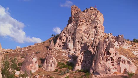 The-strange-towering-dwellings-and-rock-formations-at-Cappadocia-Turkey-1