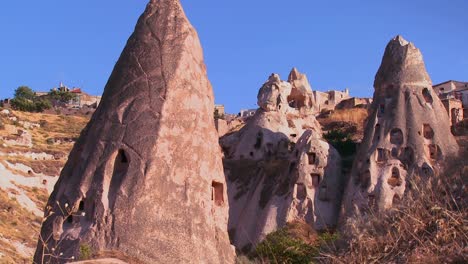 The-strange-towering-dwellings-and-rock-formations-at-Cappadocia-Turkey-2