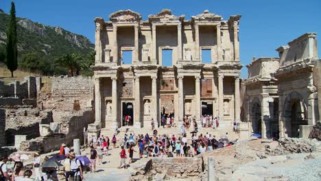 Tourists-walk-down-the-main-thoroughfare--at-Ephesus-Turkey
