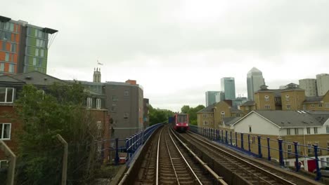 DLR-Train-Moving-02
